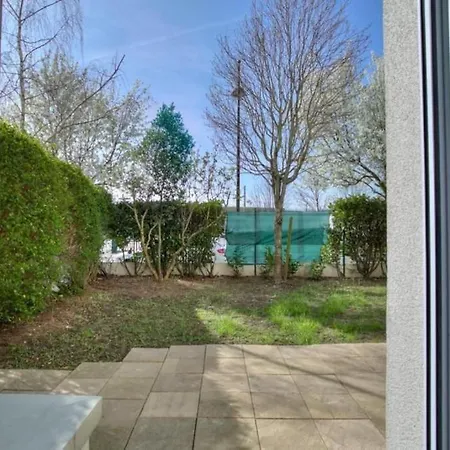 Spacieux Avec Terrasse Et Parking Apartment *