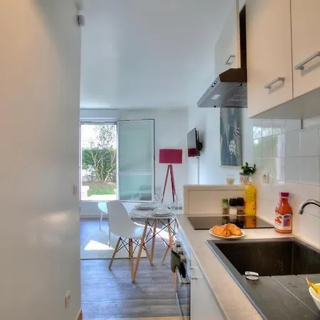 아파트 Spacieux Avec Terrasse Et Parking *